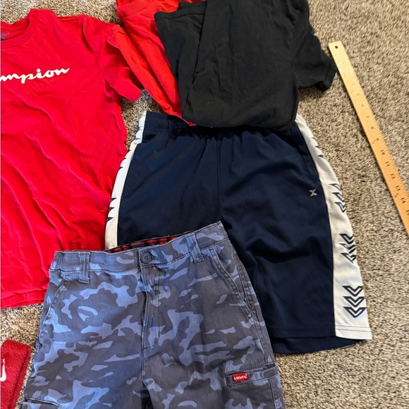 EUC BOYS XL 14/16 LOT SHORTS JEANS LEVIS SHIRTS HOODIE NIKE - Picture 2 of 15